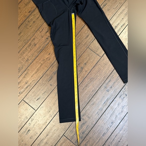 Lululemon Black High-Waisted Leggings size 8 TALL with pockets - Picture 7 of 7